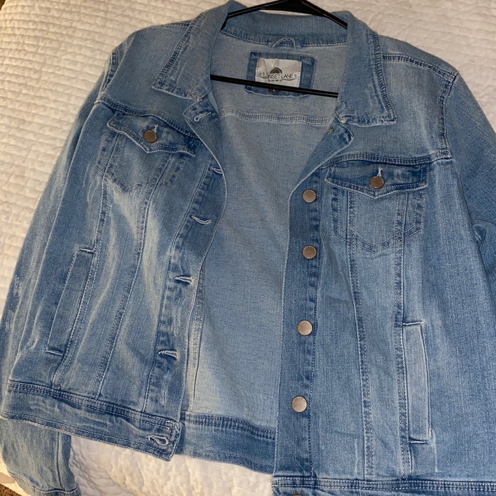 Women’s light blue jean jacket